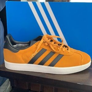 Brand New Gazelle mustard/black